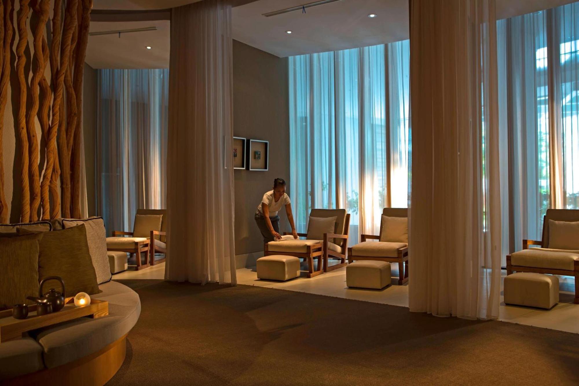 The Stones Hotel - Legian Bali, Autograph Collection Kuta Lombok Zewnętrze zdjęcie The interior of the Bvlgari Spa at the Four Seasons Hotel